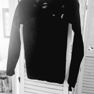Womens Conpression Workout Long Sleeve Top With Meesh Detailing Small.
